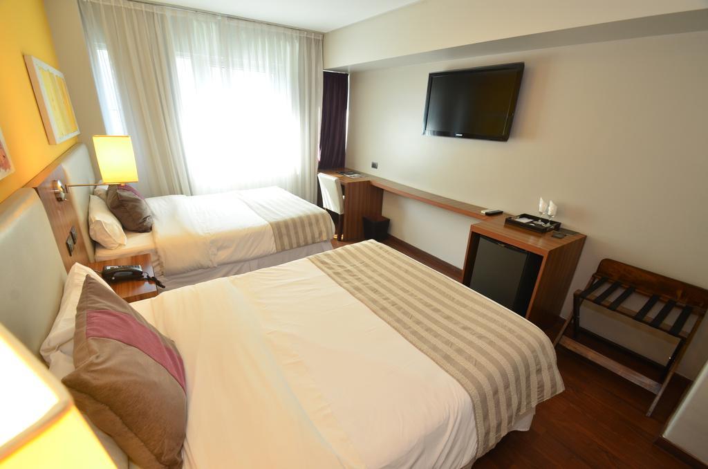 Hotel Bicentenario Suites & Spa San Miguel de Tucumán Chambre photo