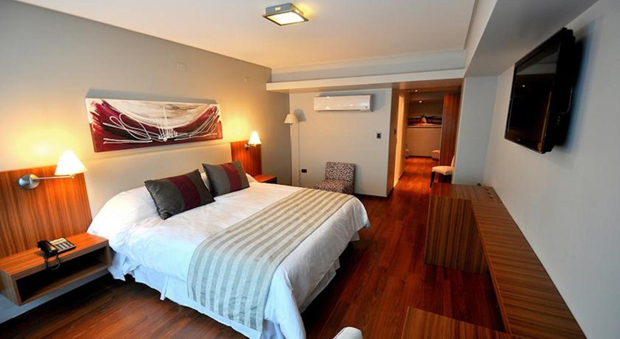 Hotel Bicentenario Suites & Spa San Miguel de Tucumán Extérieur photo